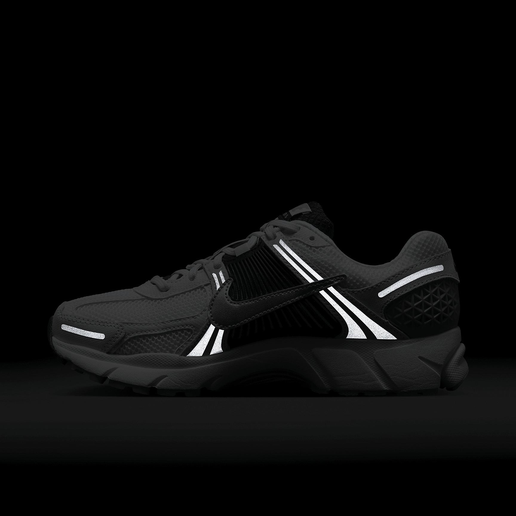 Nike Zoom Vomero 5 Women's Shoes Product Image
