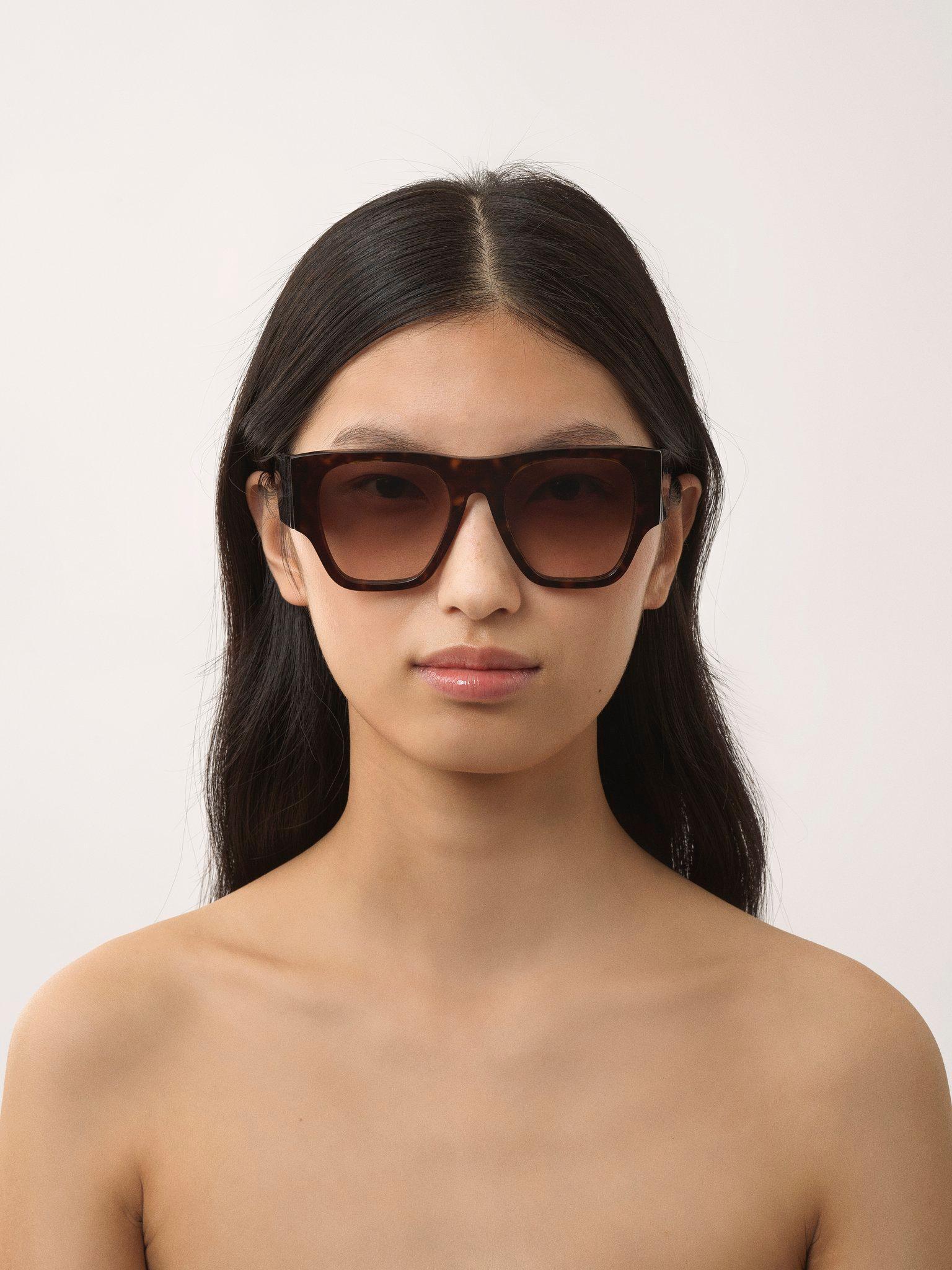 Naomy sunglasses Product Image