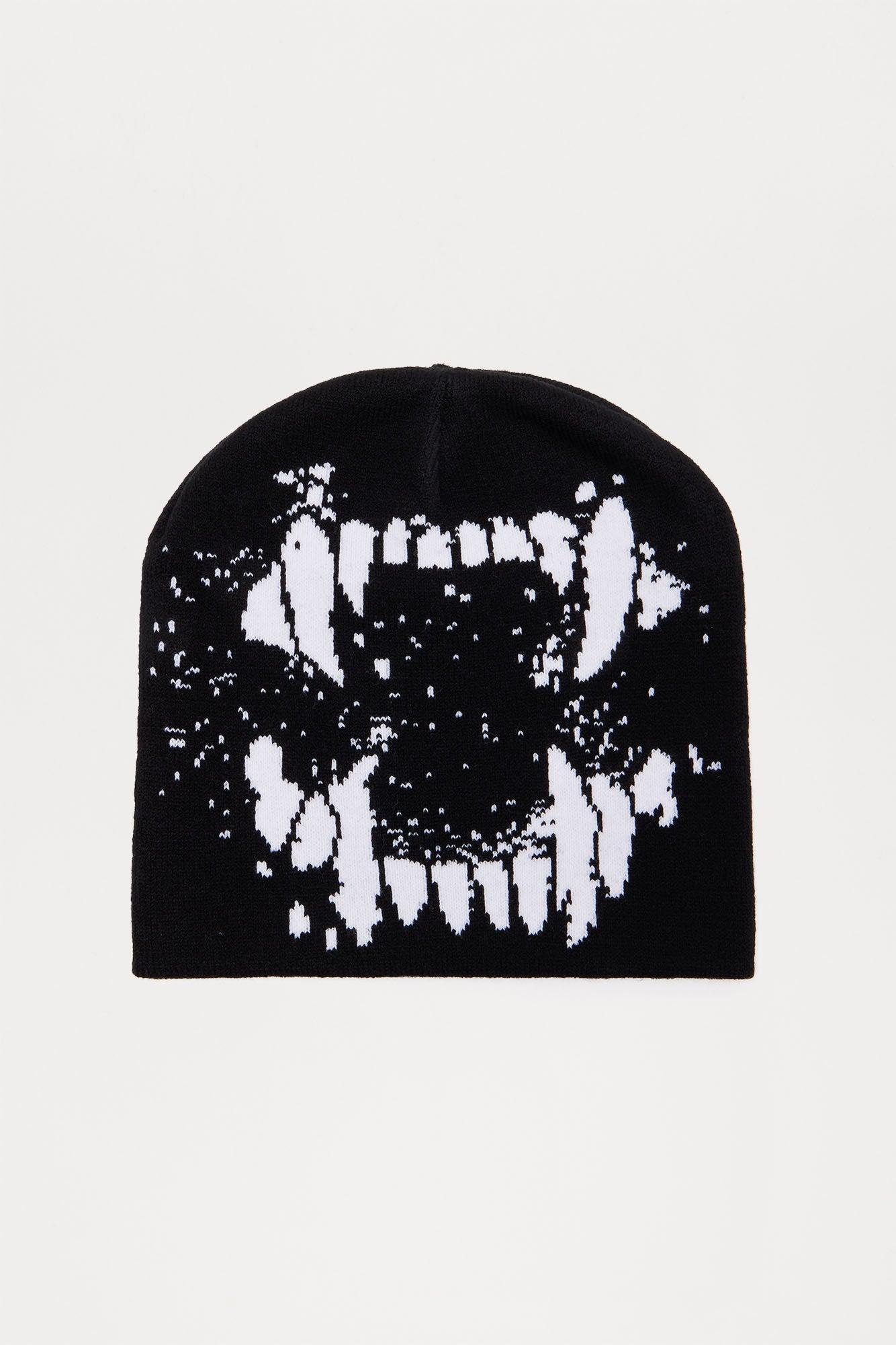 Graphic Fang Skull Beanie - Black/White Product Image
