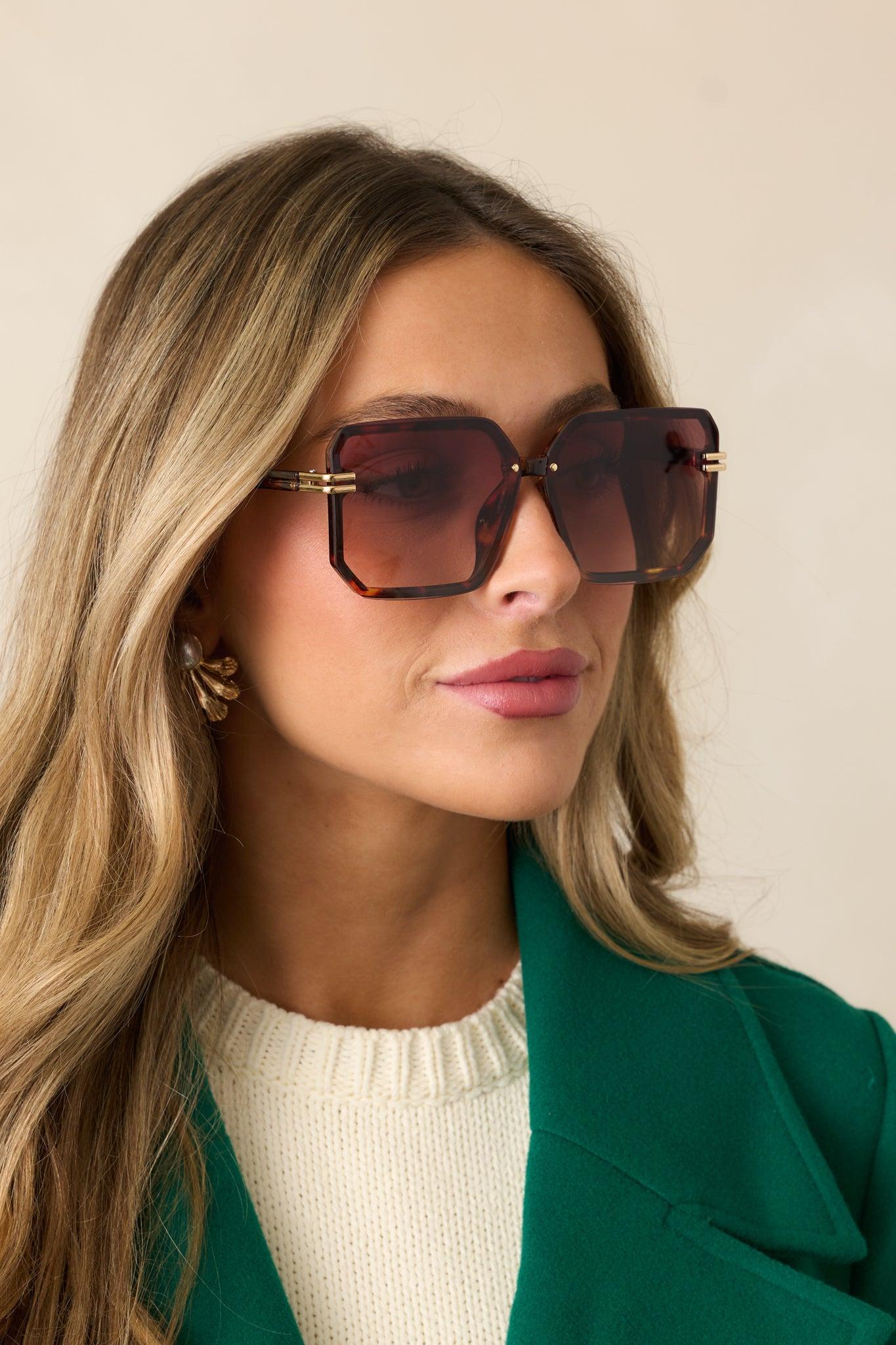 Glistening Lights Tortoise Brown Square Sunglasses Product Image