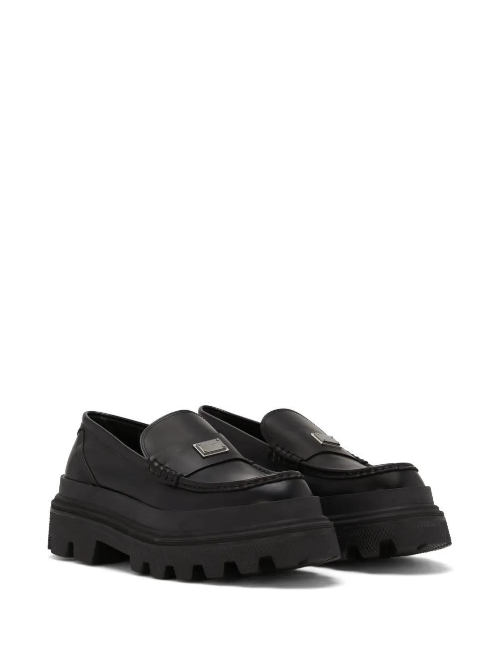 logo-plaque leather loafers Product Image