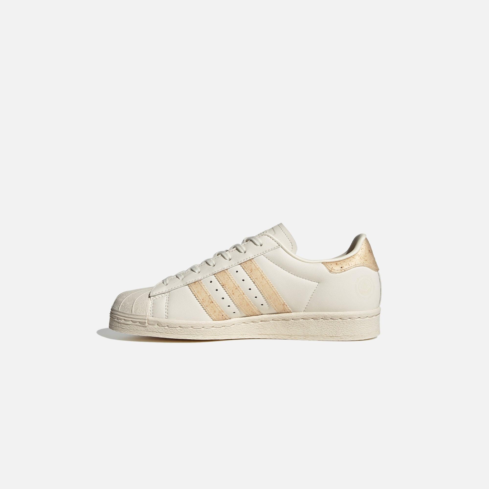 adidas Originals Superstar 82 - Cloud White / Chalk White Male Product Image