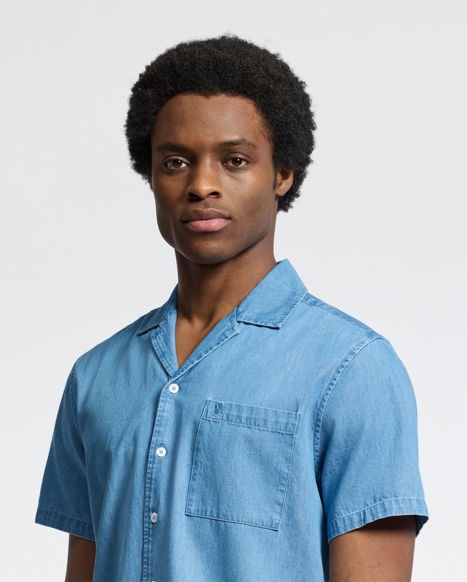 MENS KERVIN LIGHTWEIGHT DENIM WOVEN SHIRT - B6Q467F200 Product Image
