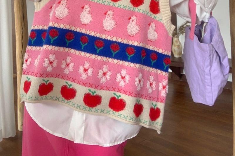 Round Neck Duck Print Floral Sweater Vest / Long-Sleeve Plain Shirt Product Image