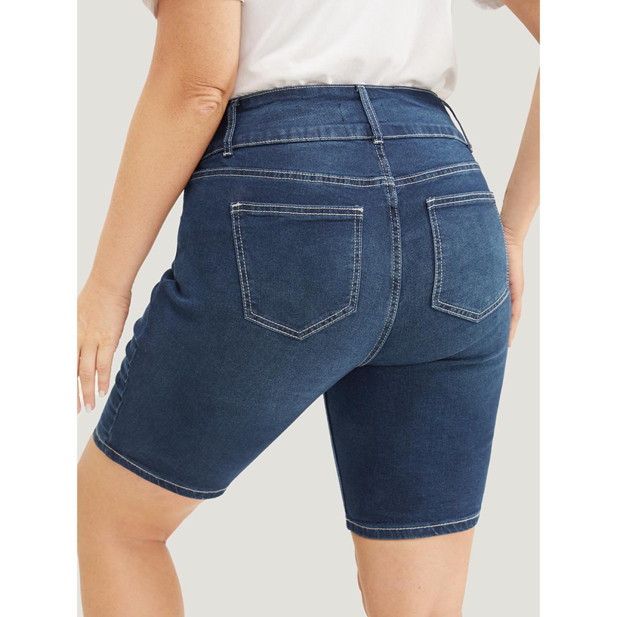 Plus Size Slightly Stretchy High Rise Black Wash Denim Shorts Women Indigo Casual Plain Button Low stretch Side seam pocket Jeans BloomChic 30/6X Product Image