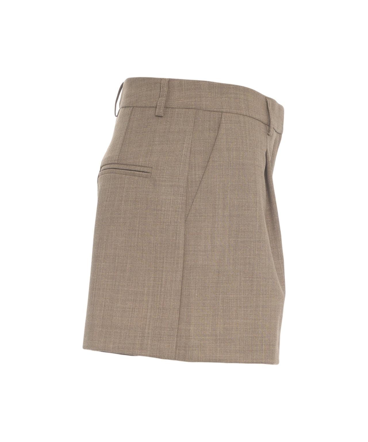 Bermuda shorts with pleats Product Image