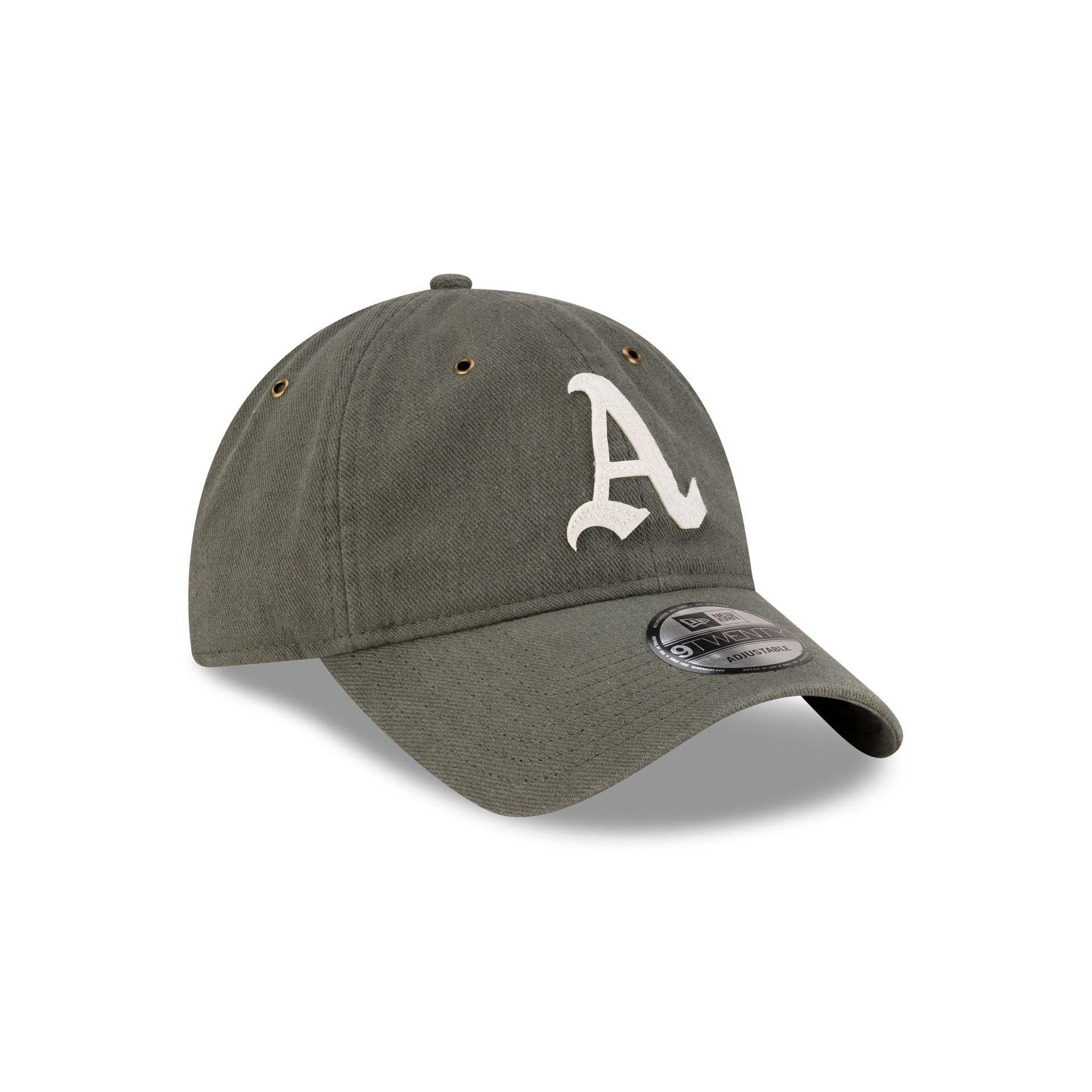 Newcastle United FC Ivory 9TWENTY Adjustable Hat Male Product Image
