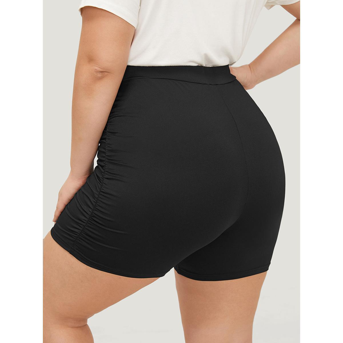 Plus Size Plain Skinny Ruched Side Shorts Women Black Casual High stretch Skinny High Rise Dailywear Leggings BloomChic 10/M Product Image