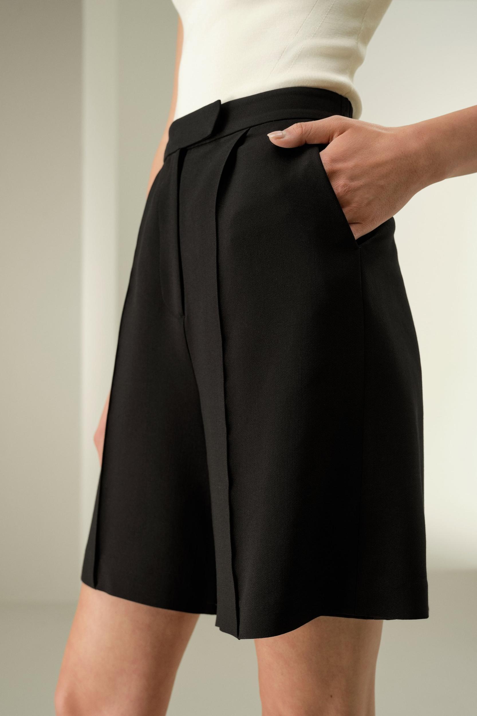 Silk-Wool Blend Polished Shorts Product Image