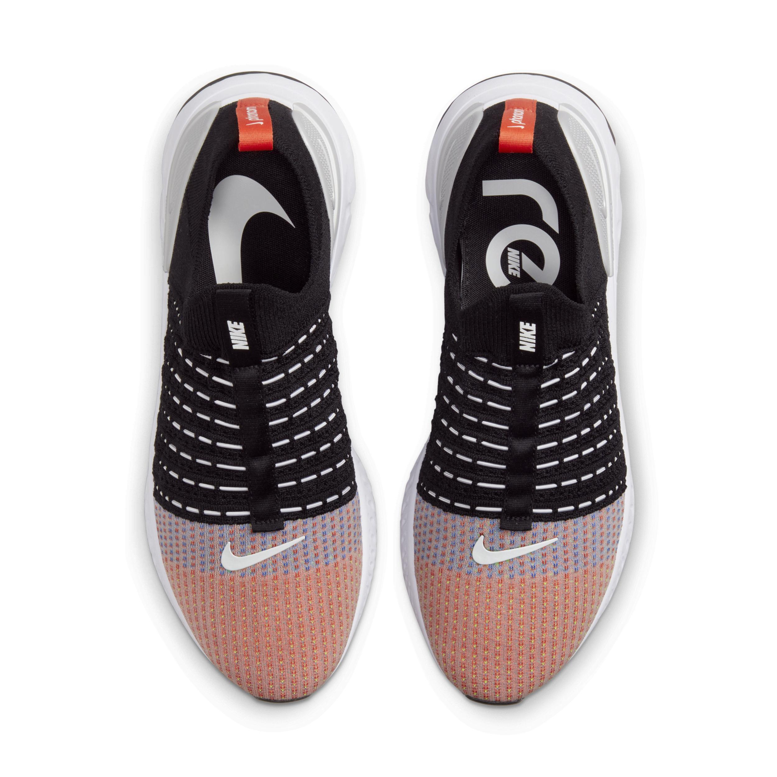 Nike Men's V5 RNR Shoes Product Image
