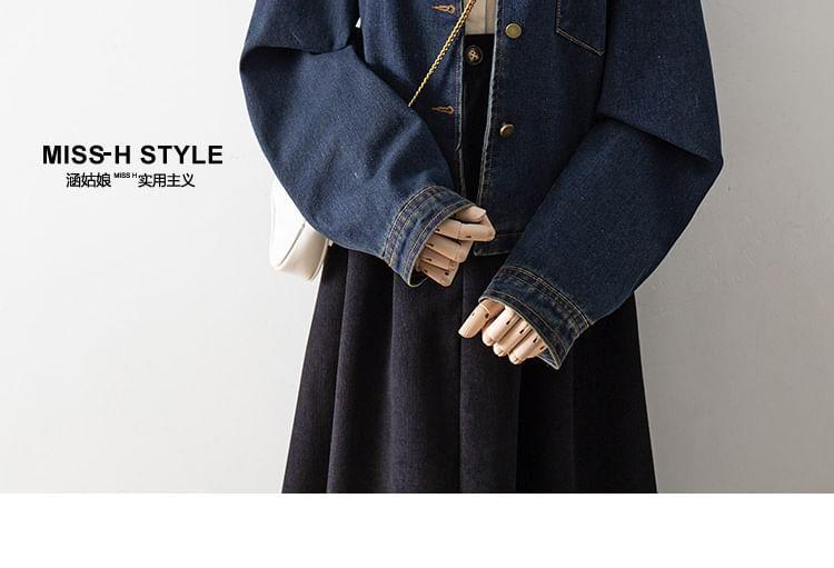 3/4 Sleeve Round Neck Denim Button Up Jacket Product Image