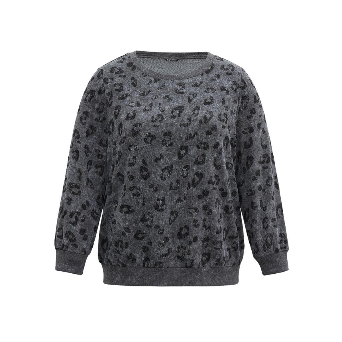 Plus Size Leopard Graphic Rib Knit Elastic Hem Sweatshirt Women DimGray Casual Rib Knit Round Neck Dailywear Sweatshirts BloomChic 18-20/2X Product Image