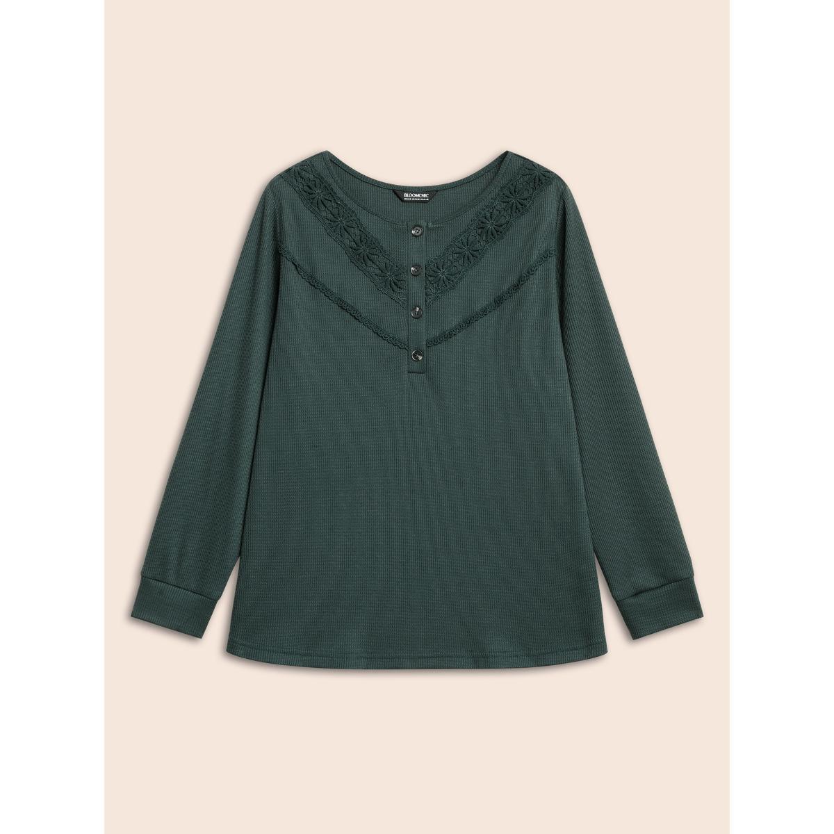Plus Size Solid Waffle Knit Lace Trim T-shirt DarkGreen Women Casual Woven ribbon&lace trim Round Neck Everyday T-shirts BloomChic 28/5X Product Image