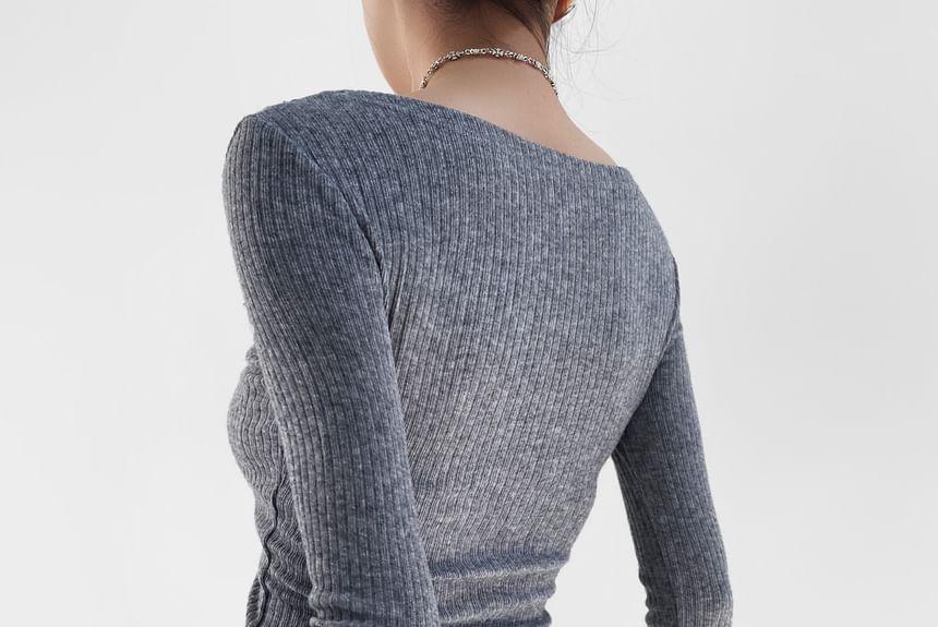 Long Sleeve V-Neck Plain Lace Trim Ribbed Knit Crop Top Product Image