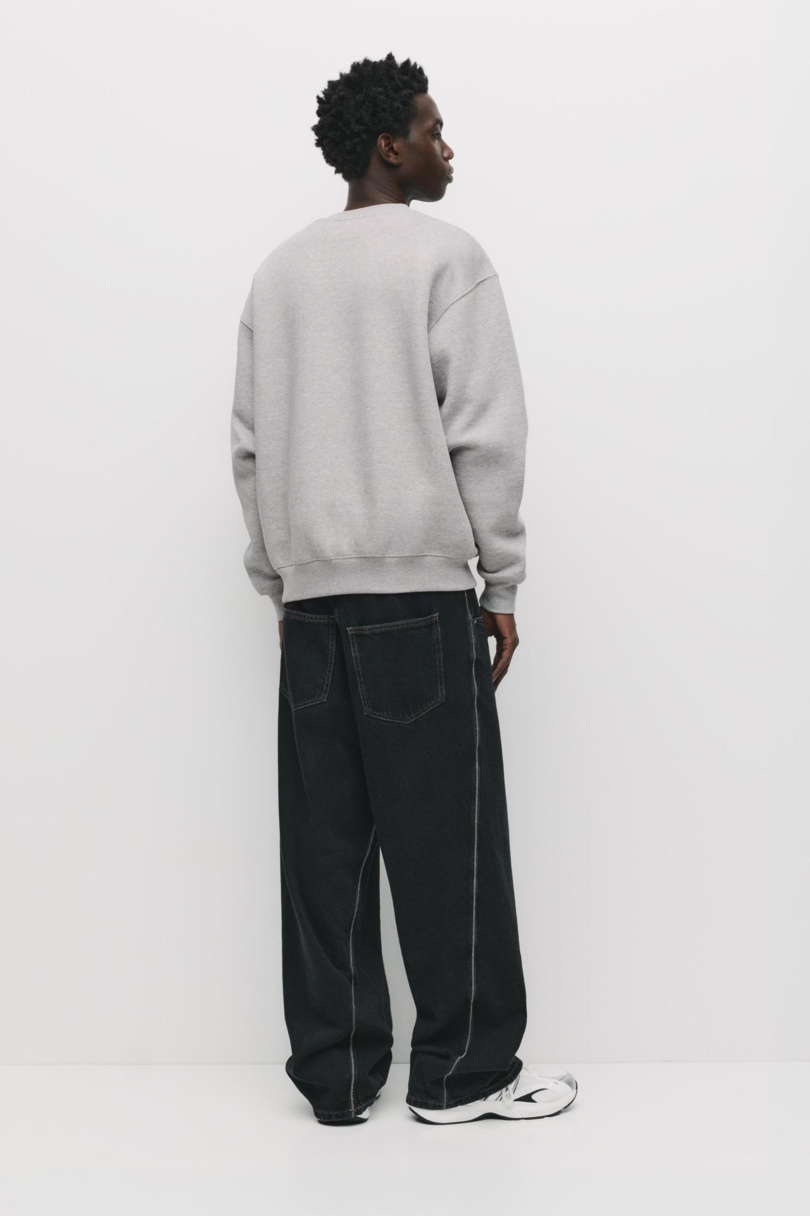 Basic crew neck sweatshirt Product Image