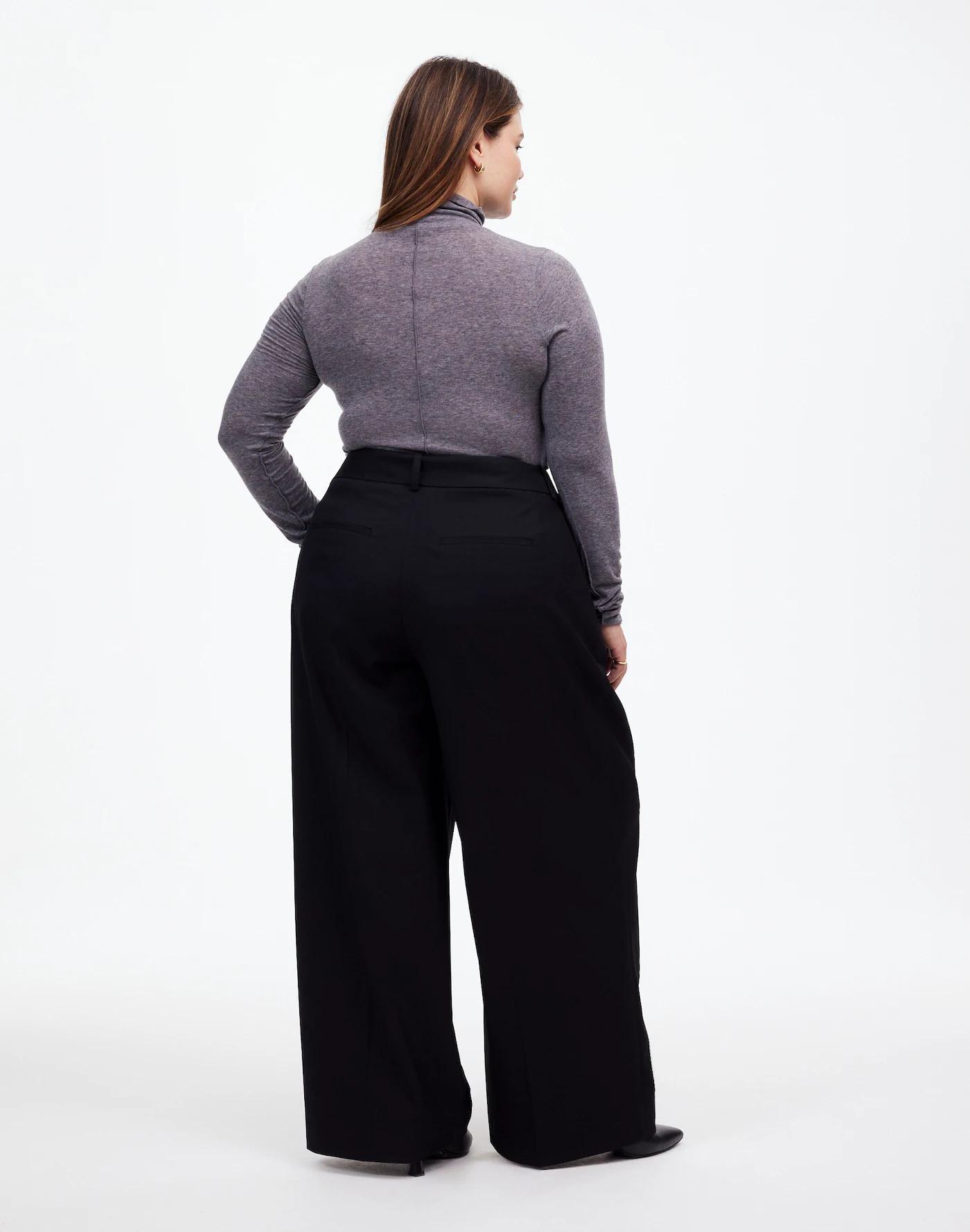 The Plus Harlow Superwide-Leg Trouser in Brushed Twill Product Image