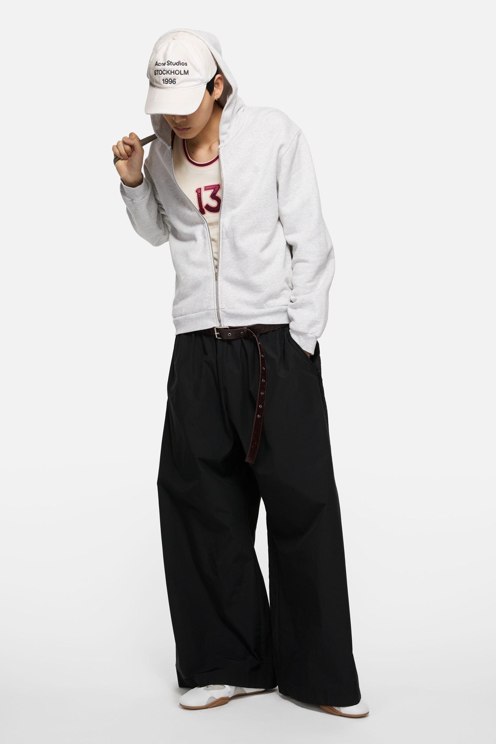 Hooded zipper sweater Product Image