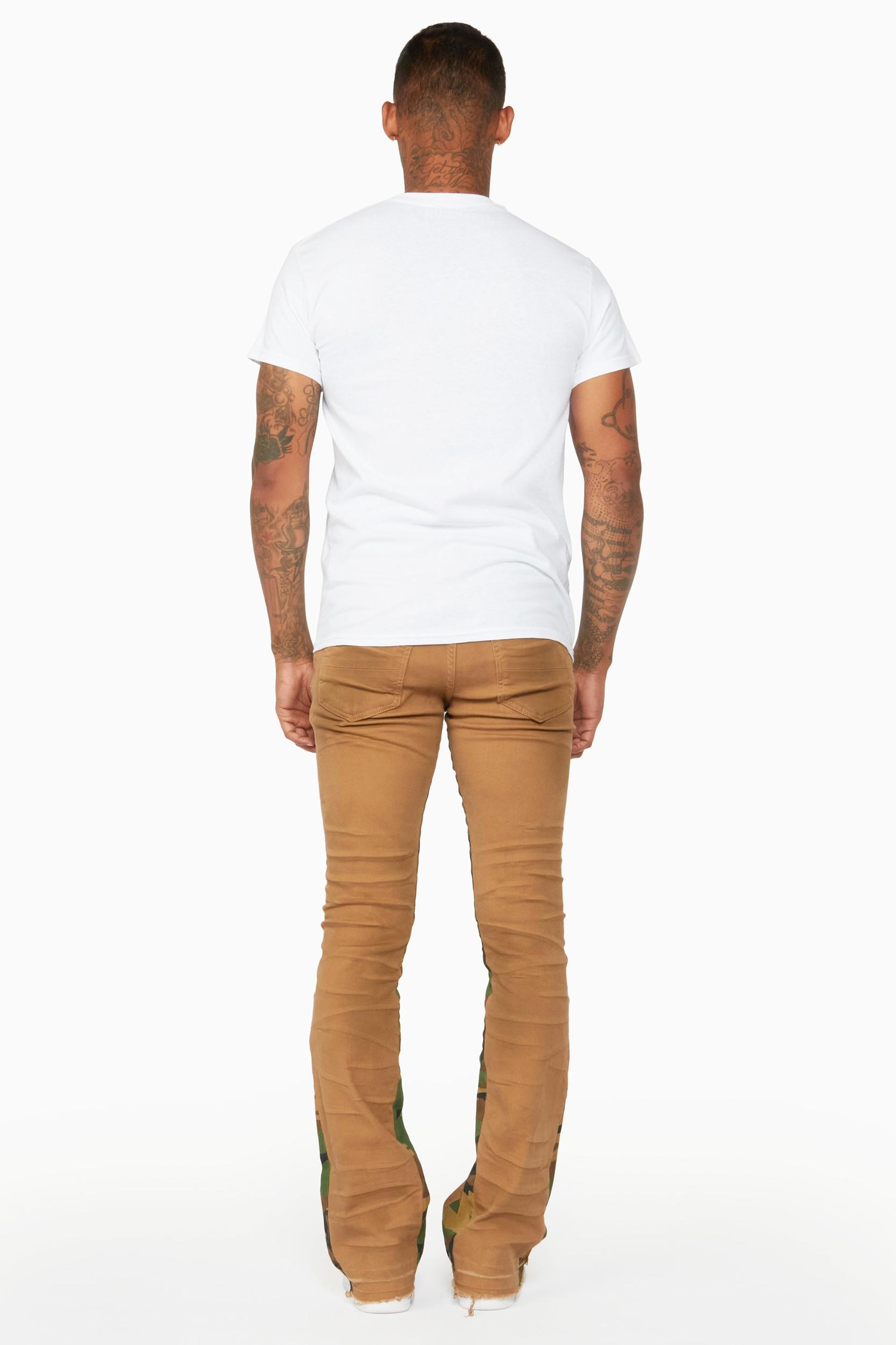 Can't Be Tamed White Oversized Tee Female Product Image