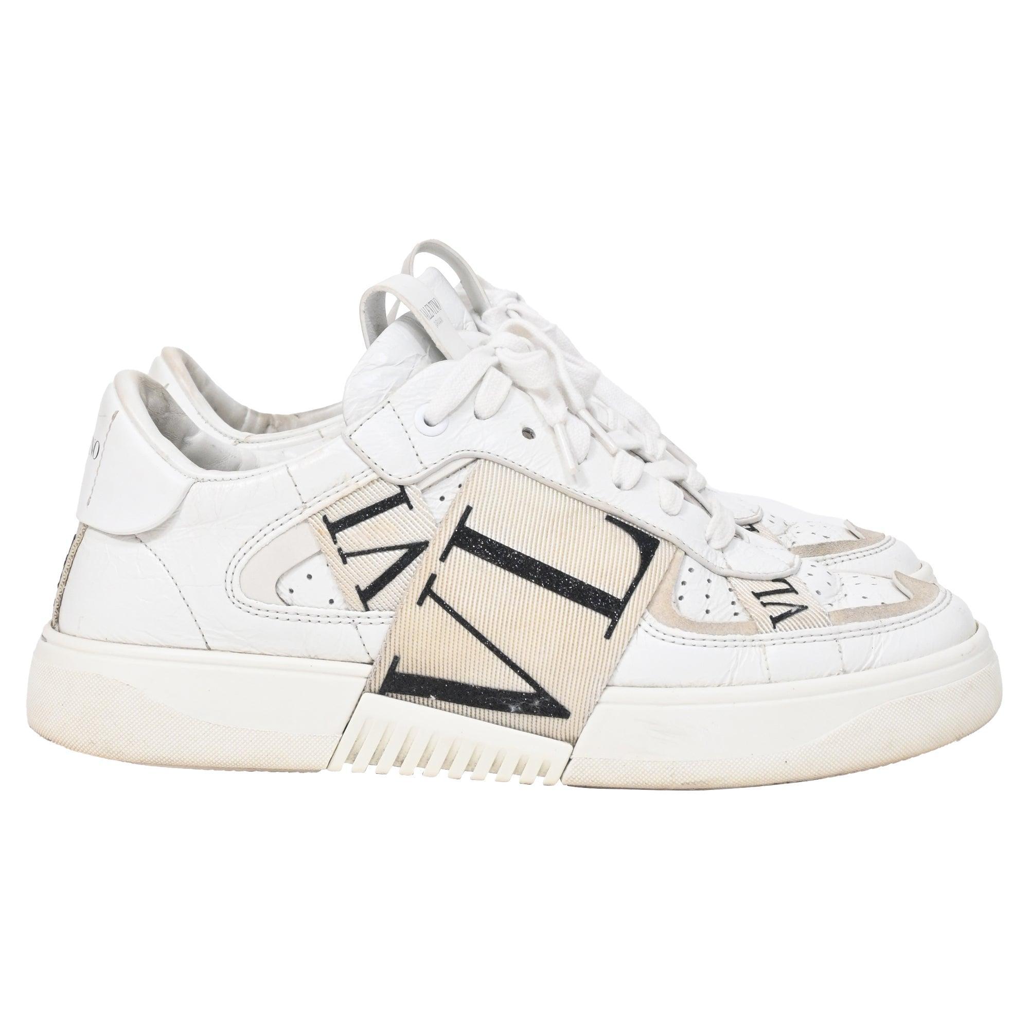 VALENTINO GARAVANI Valentino Vl7n Low-top Sneakers In White Leather Product Image