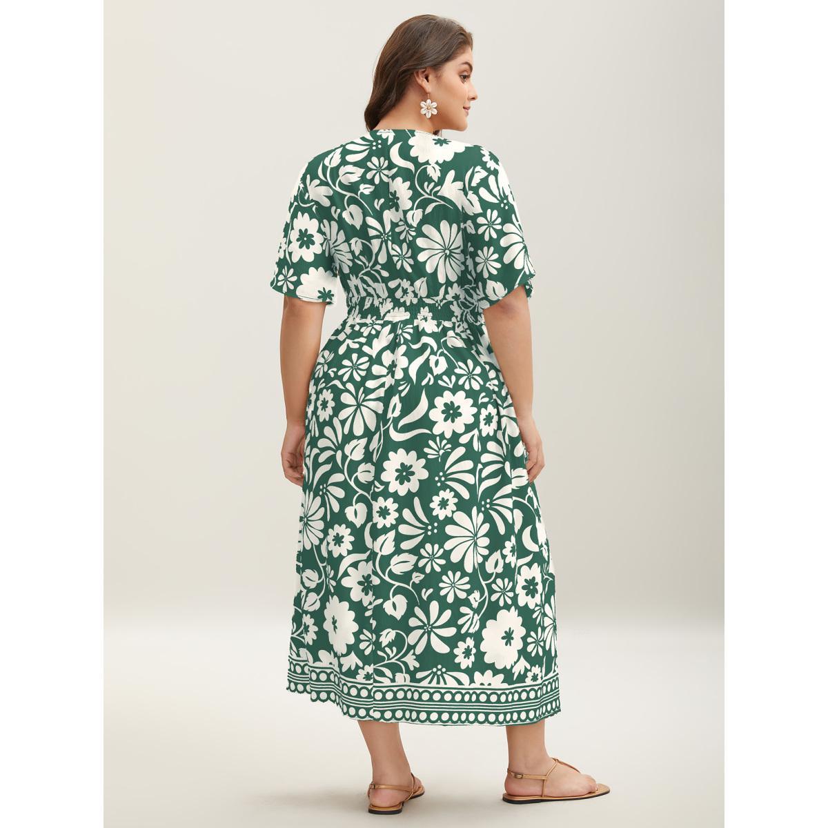 Plus Size Large Floral Print Pockets Midi Dress DarkGreen Women Slit V-neck Short sleeve Curvy BloomChic 26/4X Product Image