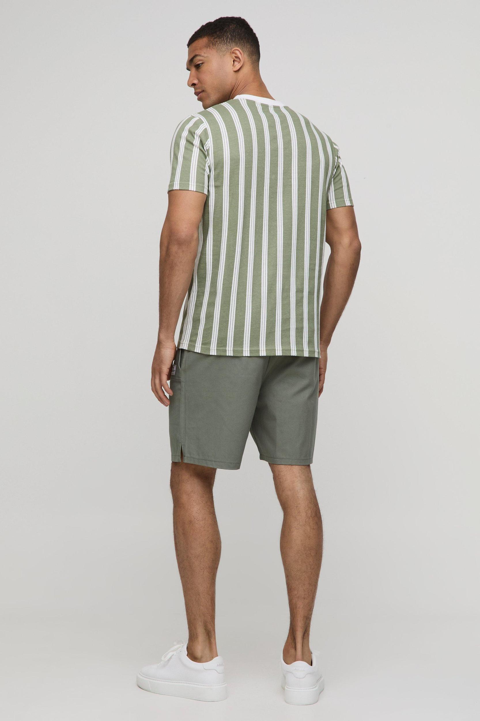 Slim BM Signature Stripe T-shirt | boohooMAN USA Product Image