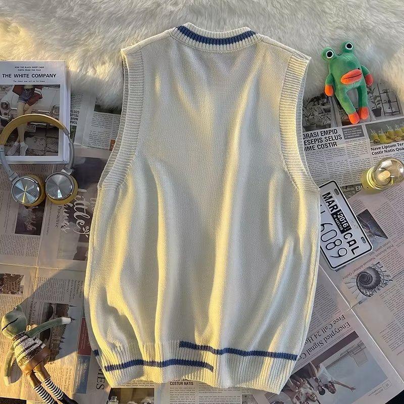 V-Neck Applique Contrast Trim Sweater Vest Product Image