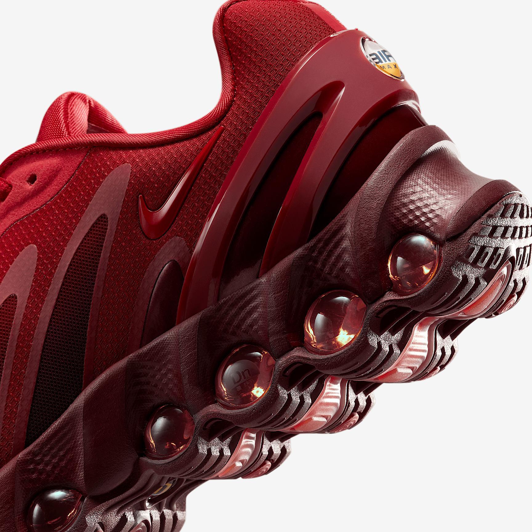 Nike Air Max Dn8 Women's Shoes Product Image