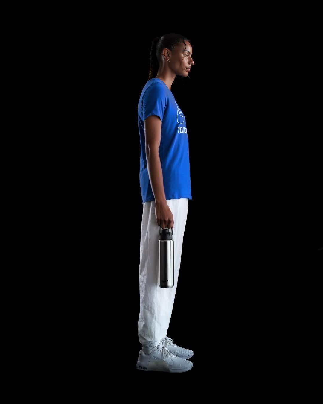 Nike Swoosh Women's Volleyball T-Shirt Product Image
