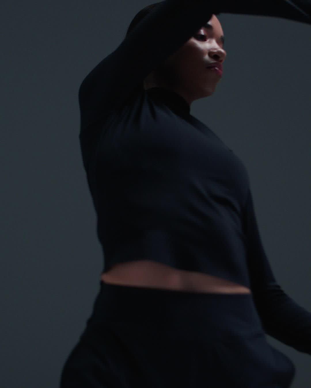 Nike Zenvy Women's Dri-FIT Long-Sleeve Top Product Image