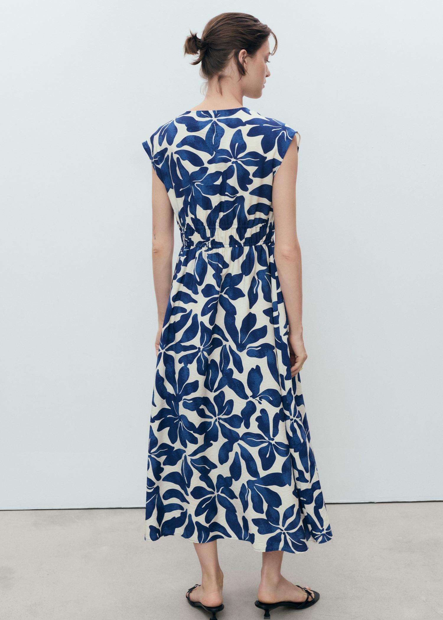 Long printed dress - Women | MANGO USA Product Image