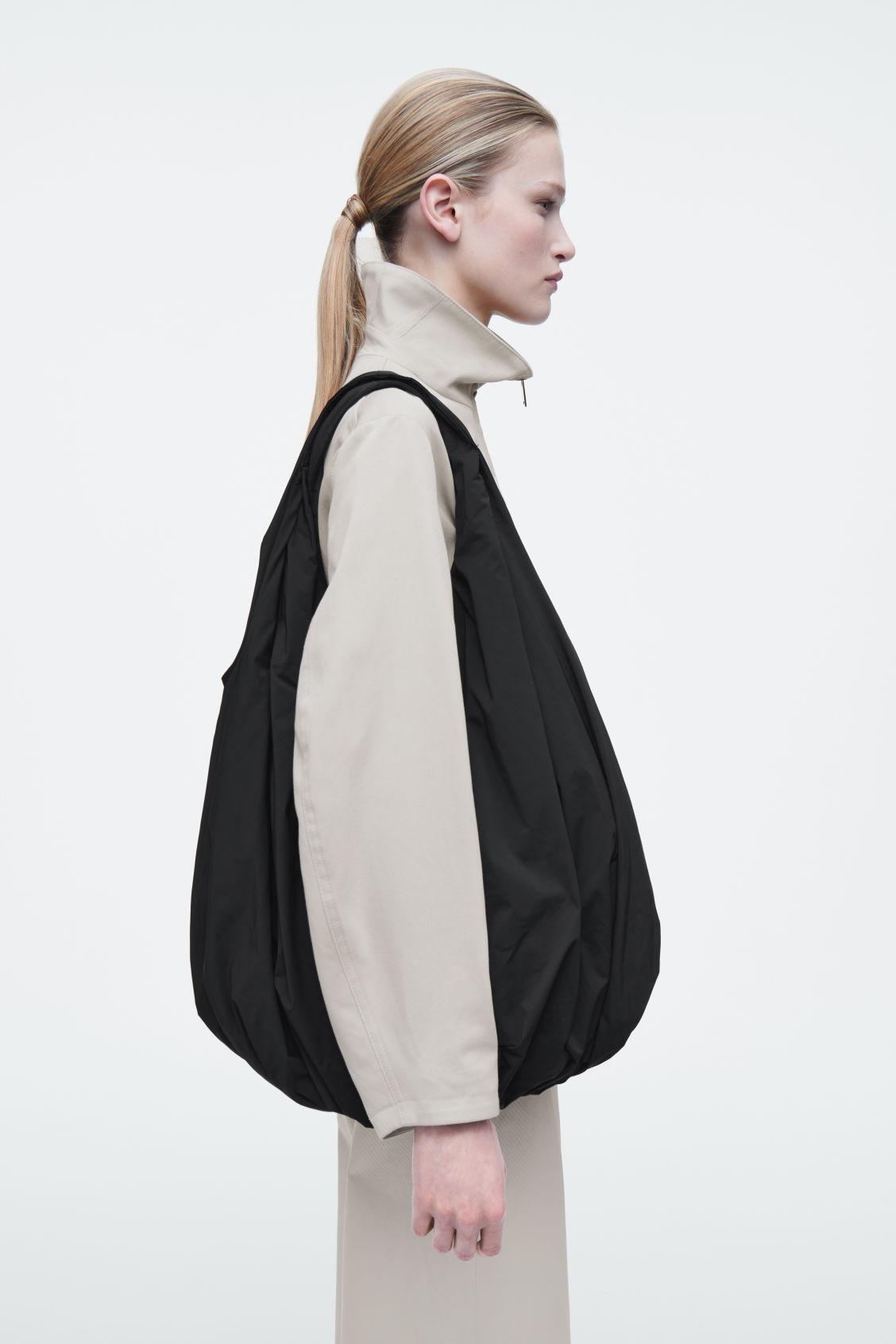 CLOUD TOTE BAG Product Image