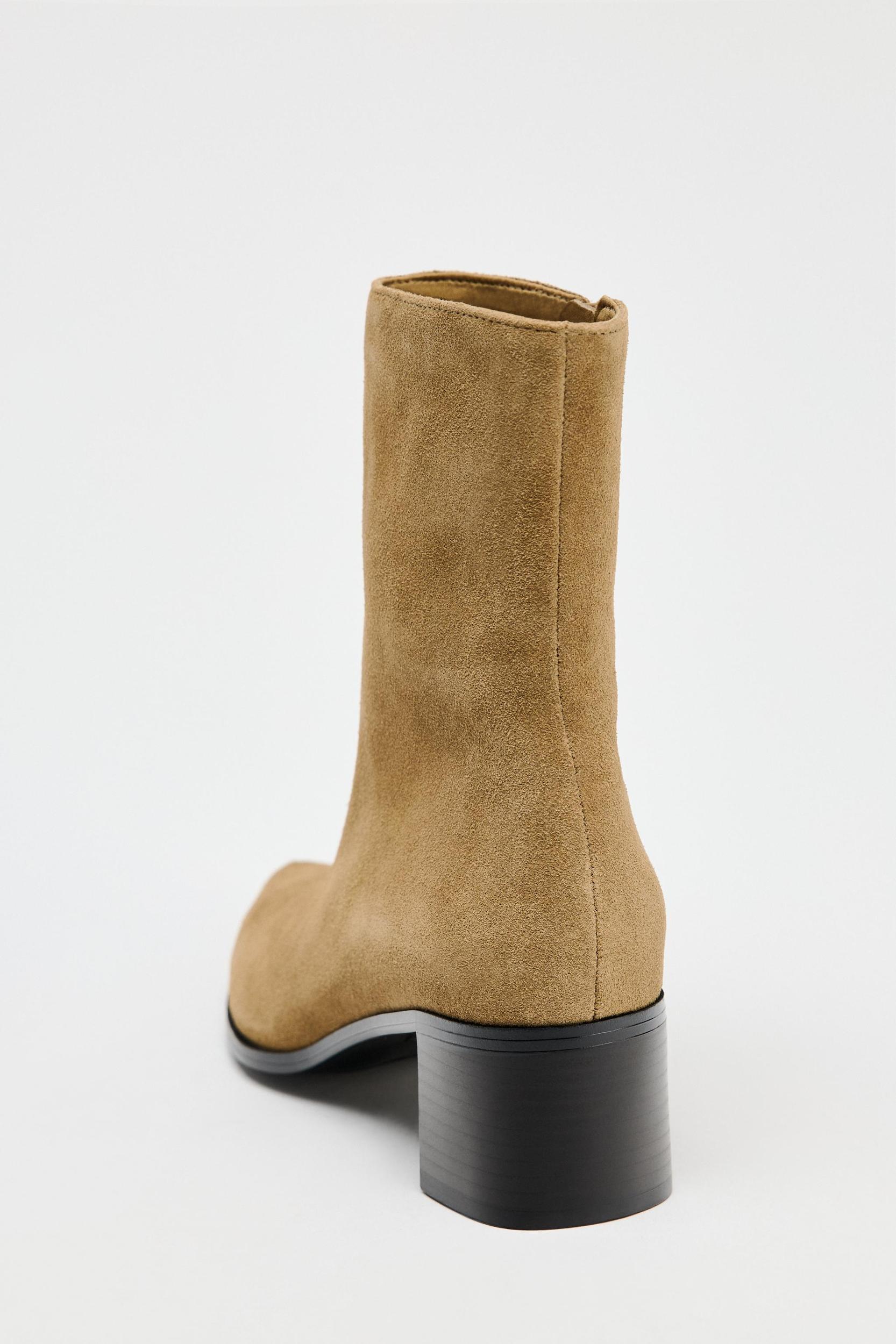 MID-SHAFT SPLIT LEATHER ANKLE BOOTS Product Image