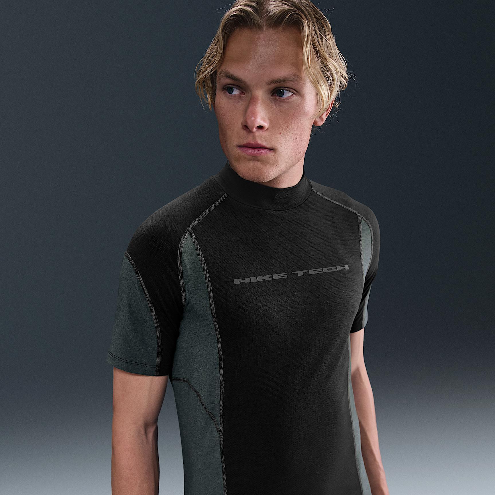 Nike Men's Tech Dri-FIT Short-Sleeve Base Layer Product Image
