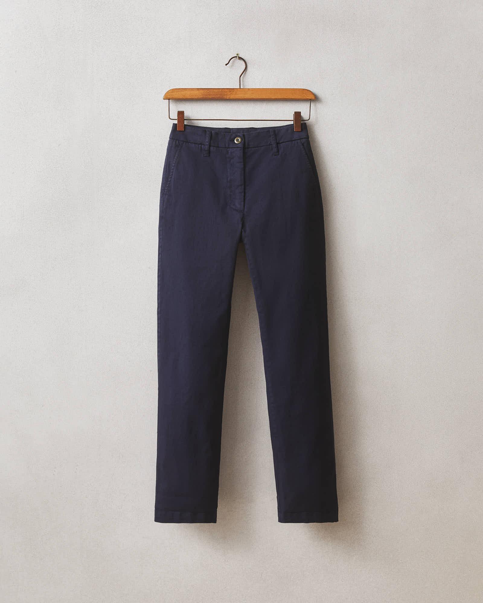 Women's Sawbuck Chino - Dress Navy Female Product Image