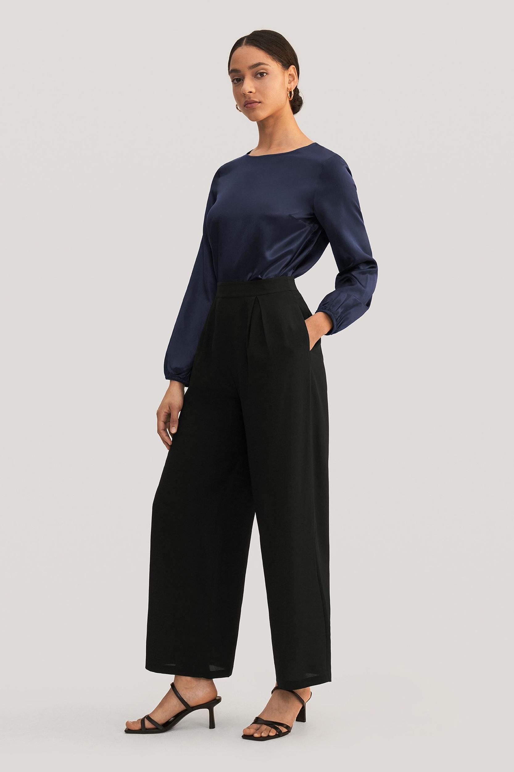 Smooth Silk Wide Leg Cropped Pants Product Image
