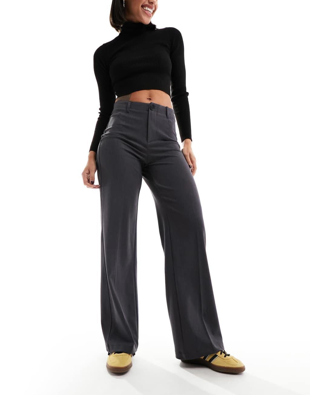 Bershka wide leg tailored pants in charcoal Product Image
