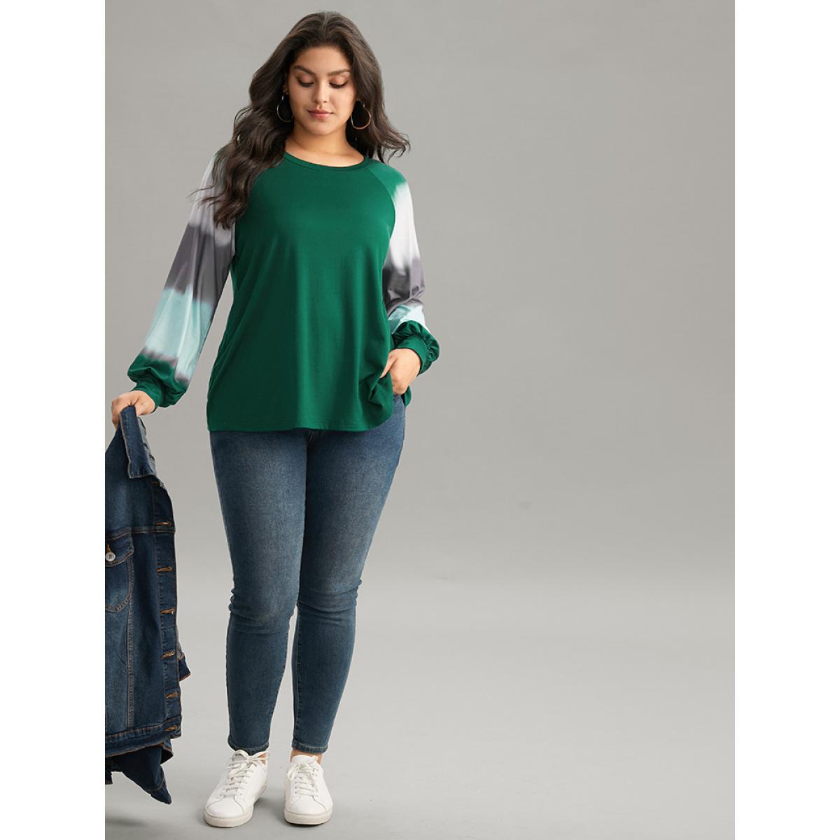 Plus Size Tie Dye Contrast Round Neck Raglan Sleeve T-shirt DarkGreen Women Casual Contrast Tie Dye Round Neck Dailywear T-shirts BloomChic 22-24/3X Product Image