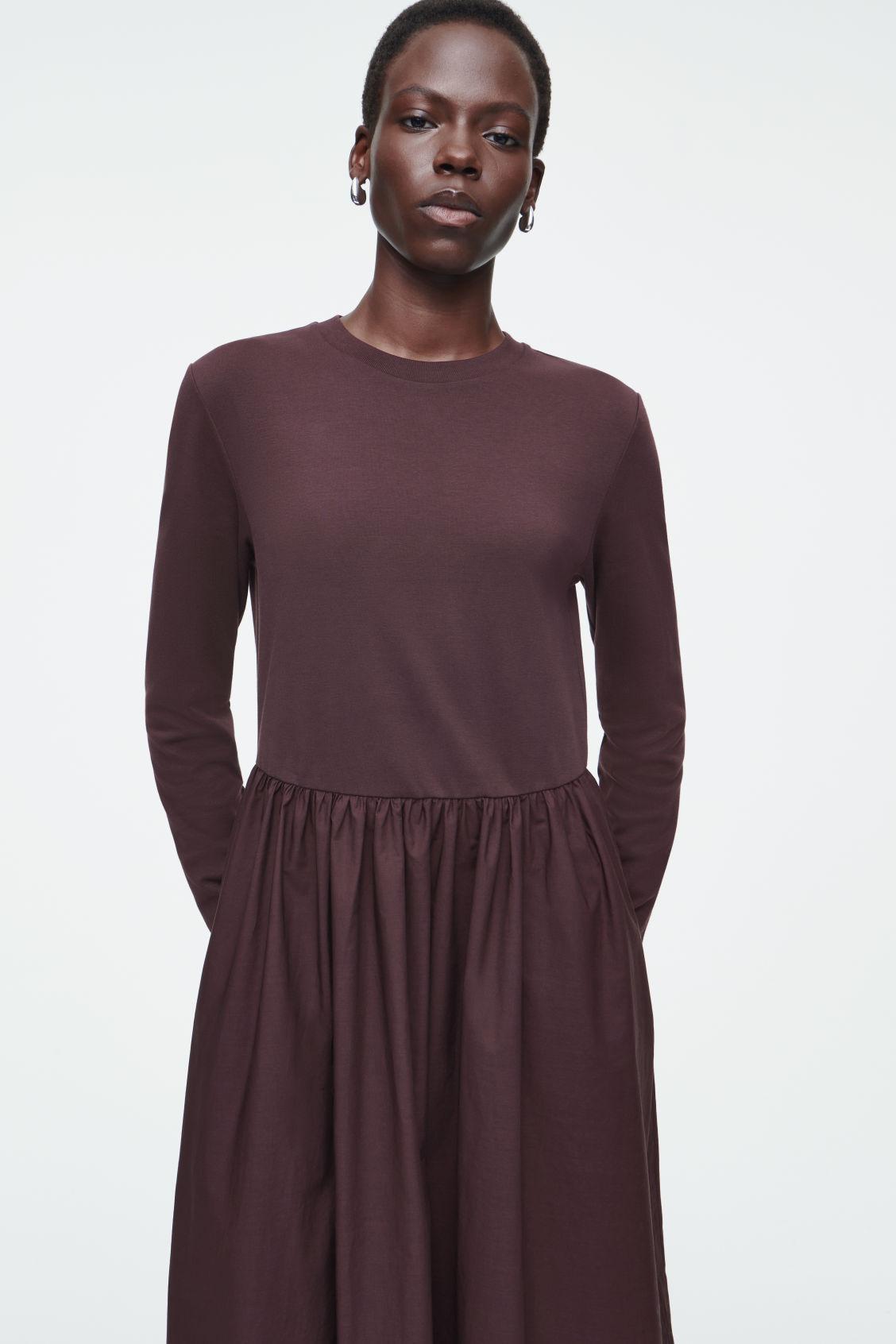 CONTRAST-PANEL LONG-SLEEVED MIDI DRESS Product Image