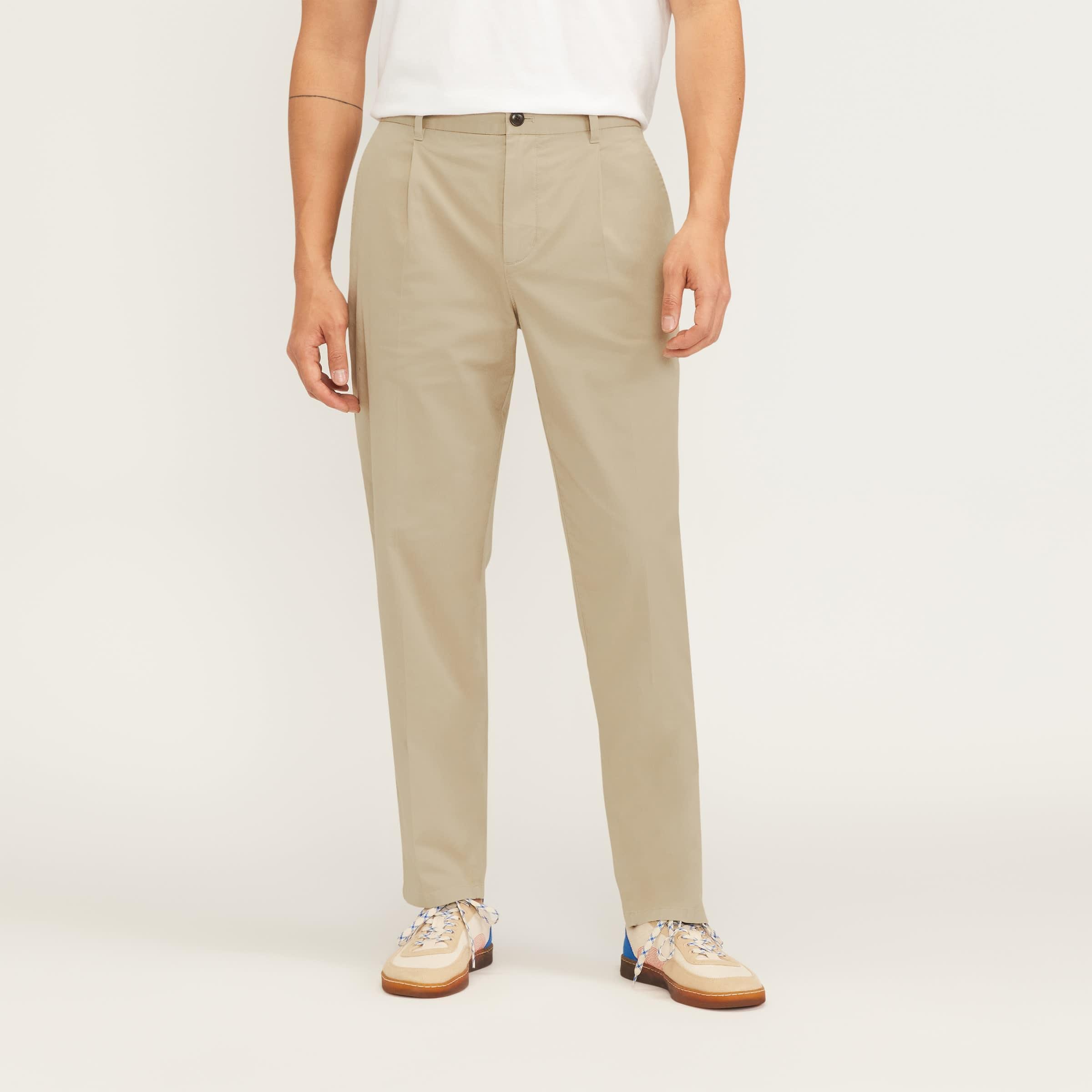 Mens Pleated Air Chino by Everlane Product Image