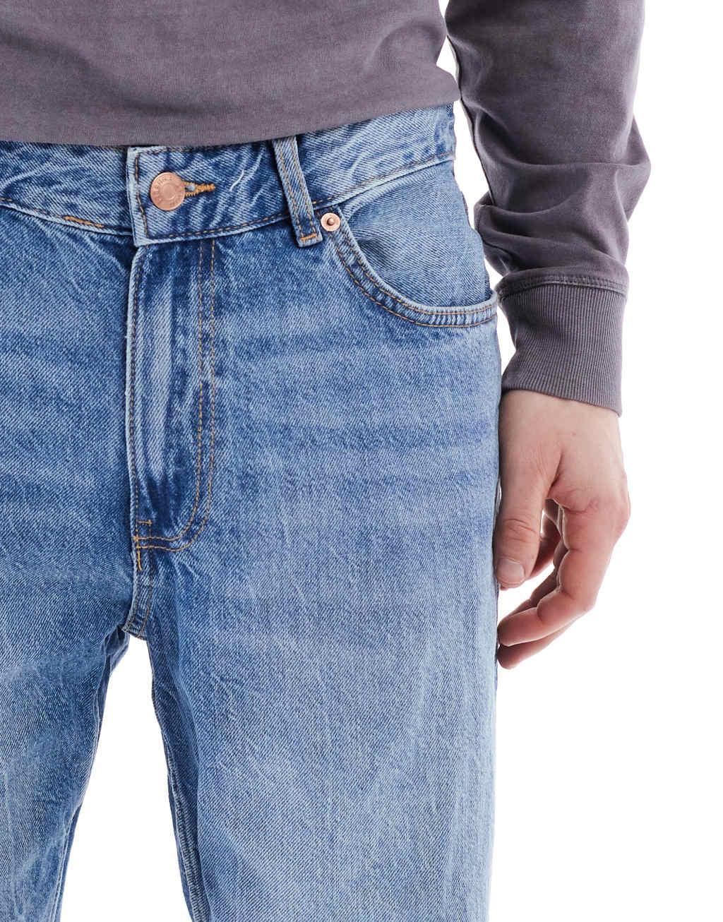 Bershka straight vintage jeans in mid blue  Product Image