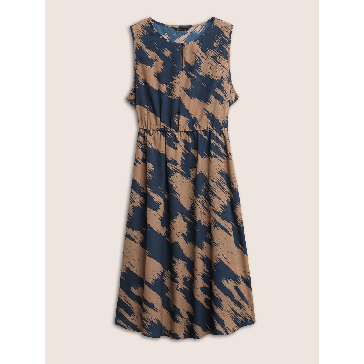 Plus Size Brush Print Keyhole Gathered Tank Dress Midnight Women At the Office Non Notched collar Sleeveless Curvy Midi Dress BloomChic 28/5X Product Image