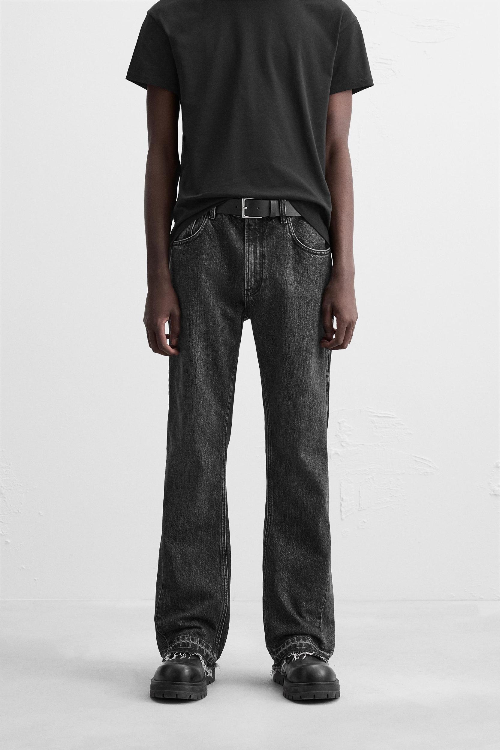 FLARED FIT JEANS Product Image