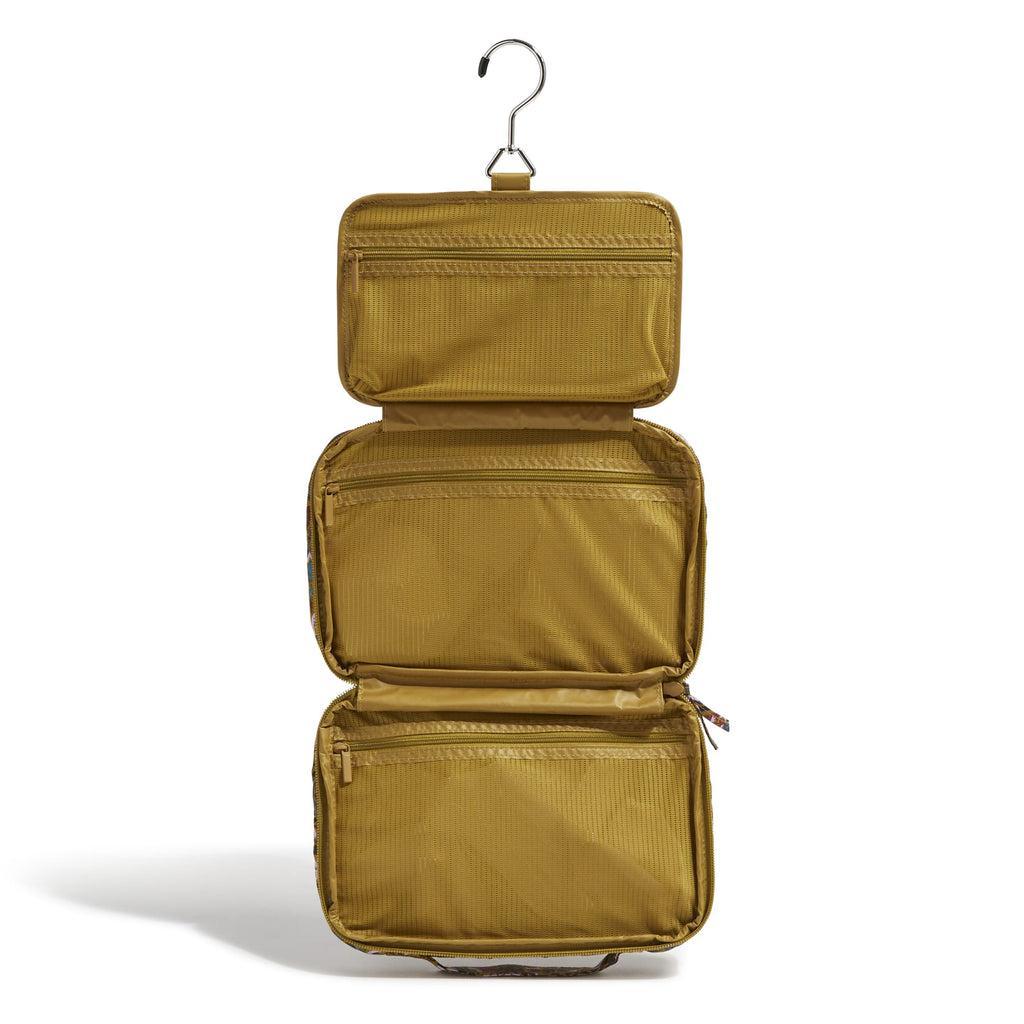 Outlet Essential Hanging Travel Organizer Product Image