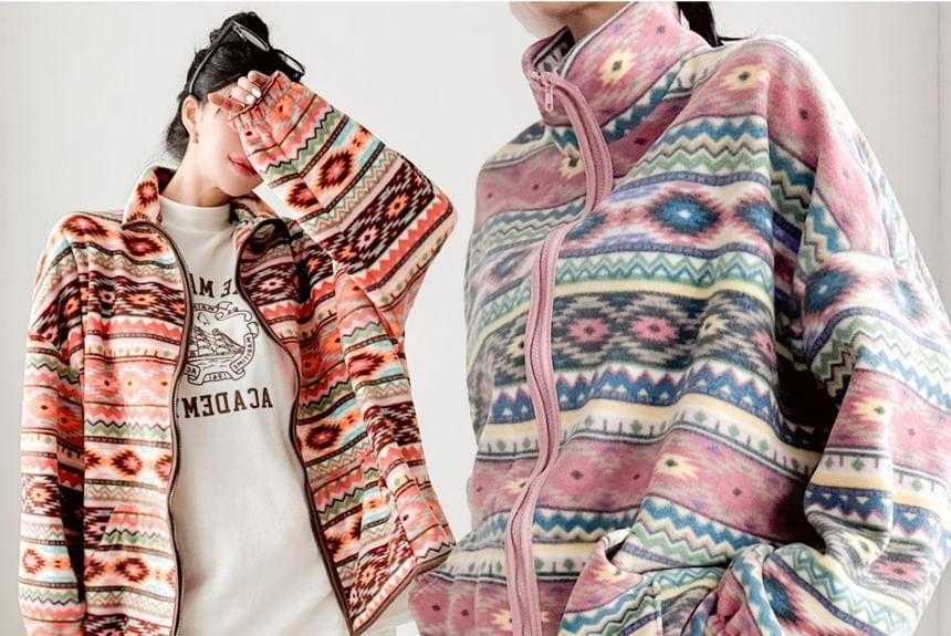 Pattern Mock Neck Fleece Loose-Fit Zip-Up Jacket Product Image
