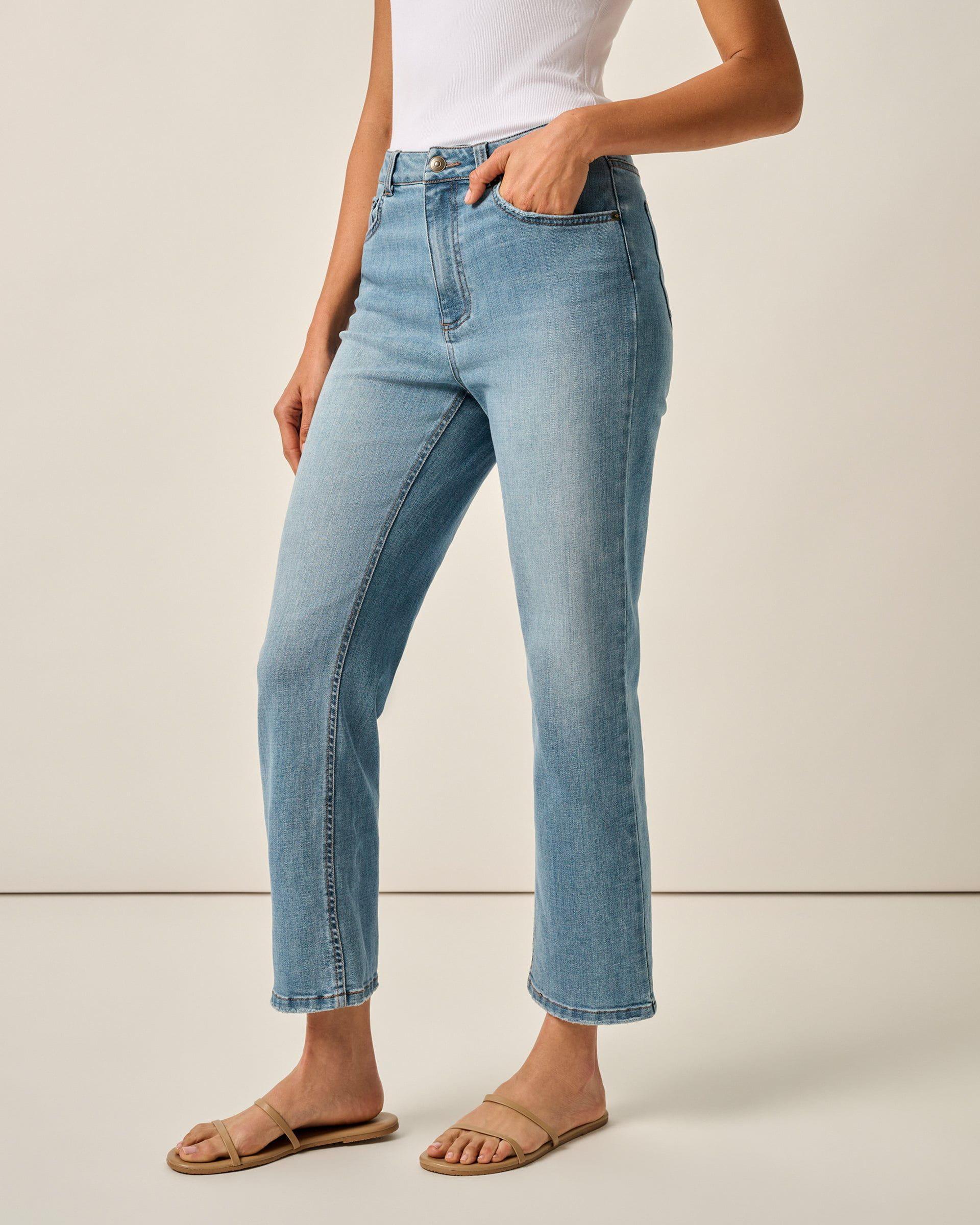 Savanah Light Everyday Wash Jean Female Product Image