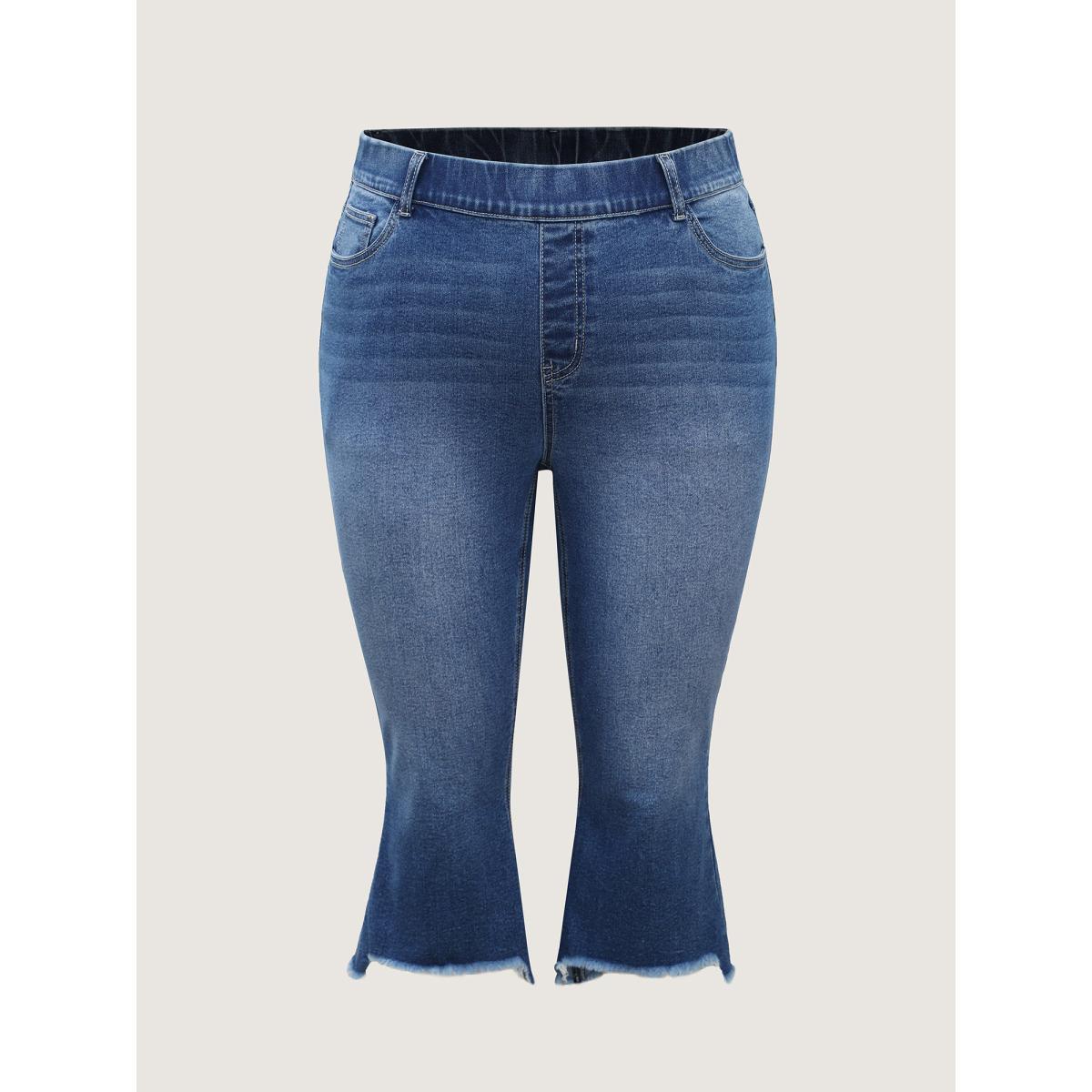 Plus Size Pull-On Frayed Capri Hem Jeans Women Midblue Medium stretch Slanted pocket Jeans BloomChic 24/3X Product Image
