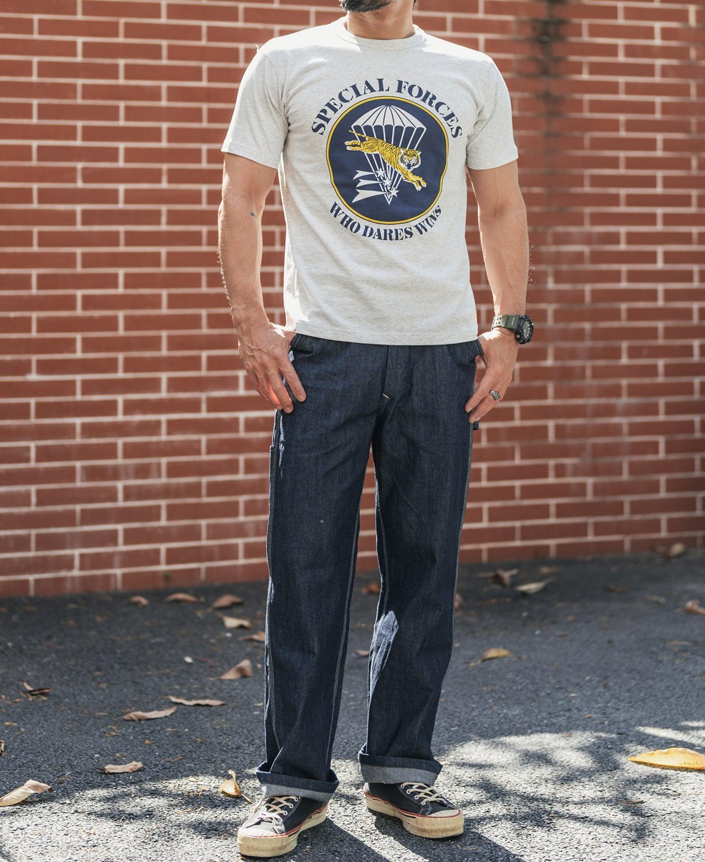 1960s Paratrooper & Tiger Print T-Shirt - Gray Product Image