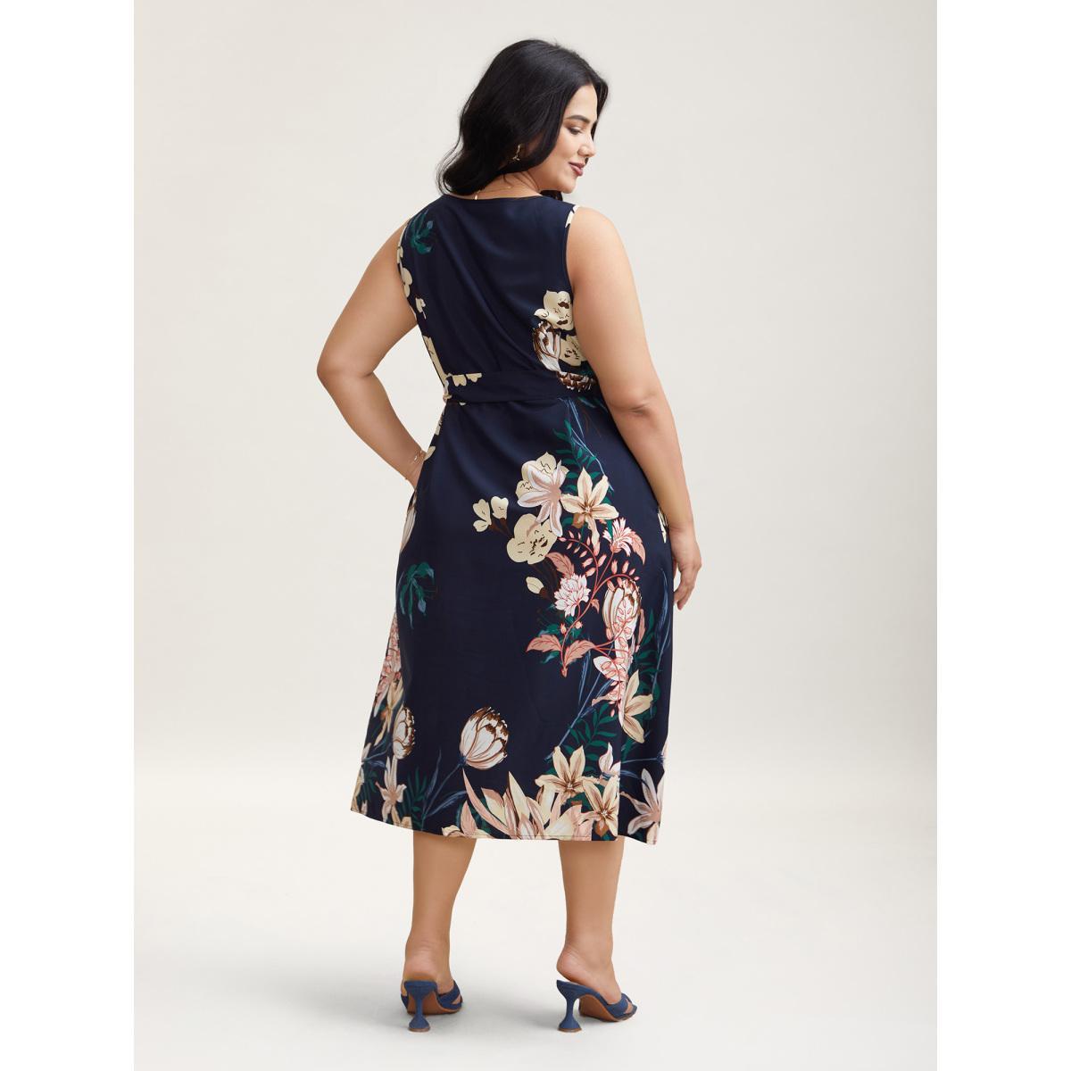 Plus Size Floral Print V Neck Pockets Midi Dress DarkBlue Women Elegant Belted V-neck Sleeveless Curvy BloomChic 22-24/3X Product Image