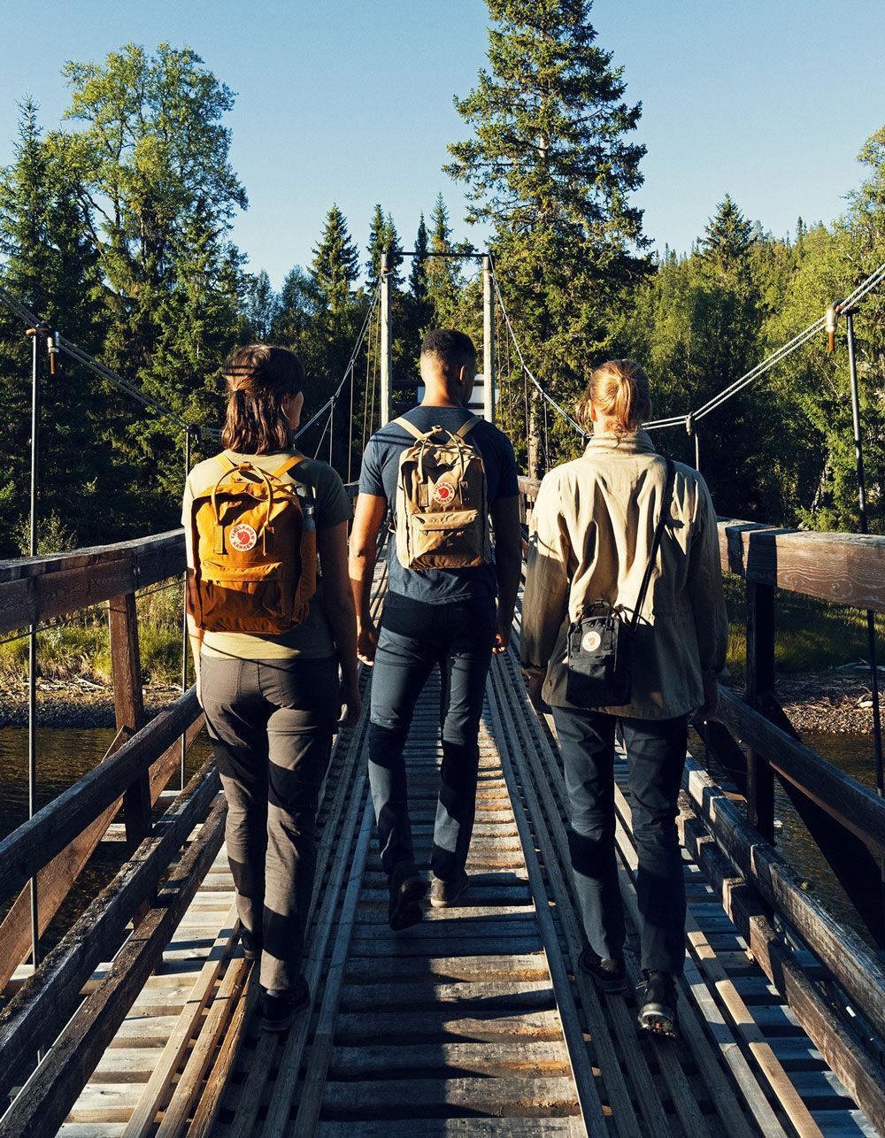 FJALLRAVEN Kånken Sling Crossbody Bag Product Image