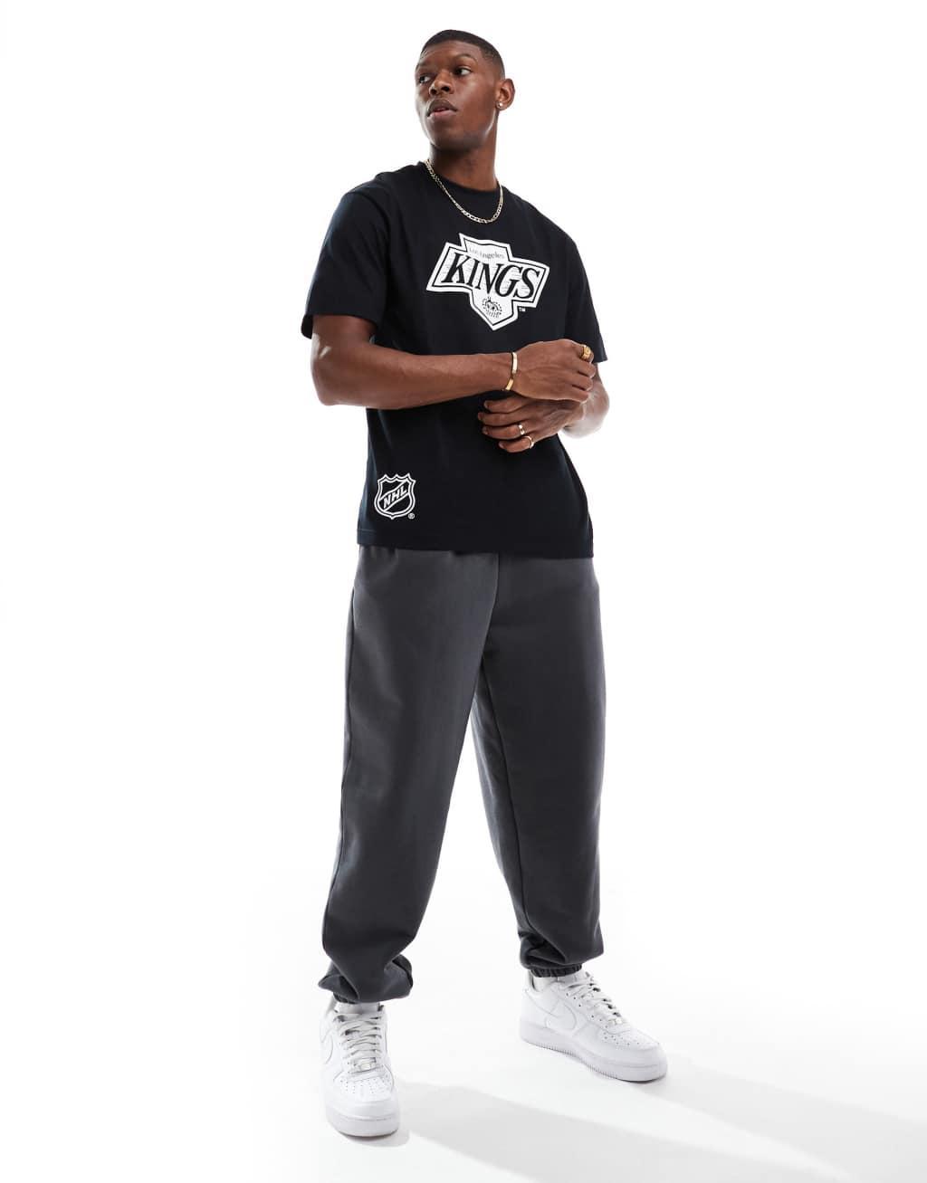 ONLY & SONS relaxed fit t-shirt with LA Kings print in black Product Image